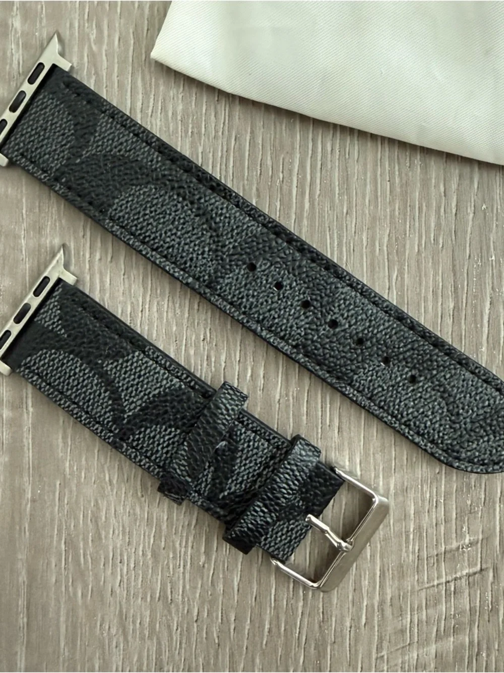 Authentic COACH Black Signature C Leather Apple Watch Band 42mm 44mm 45mm 49mm